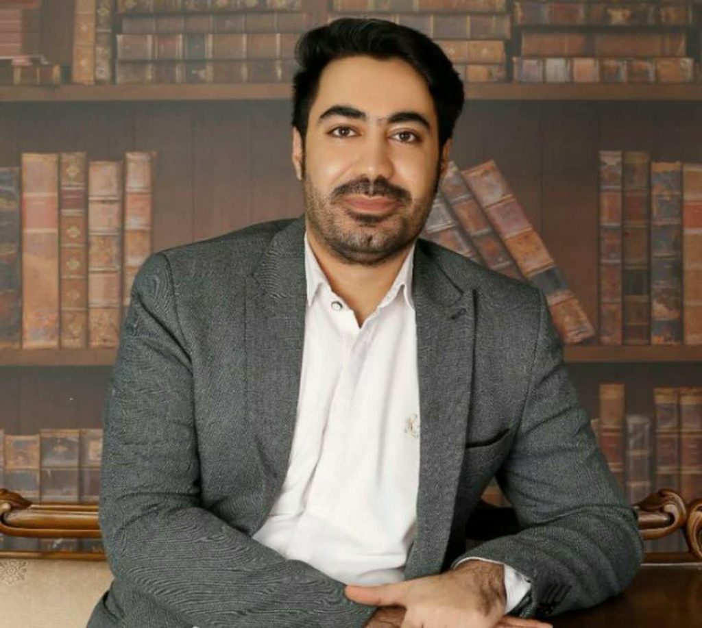 بهمن متین پور